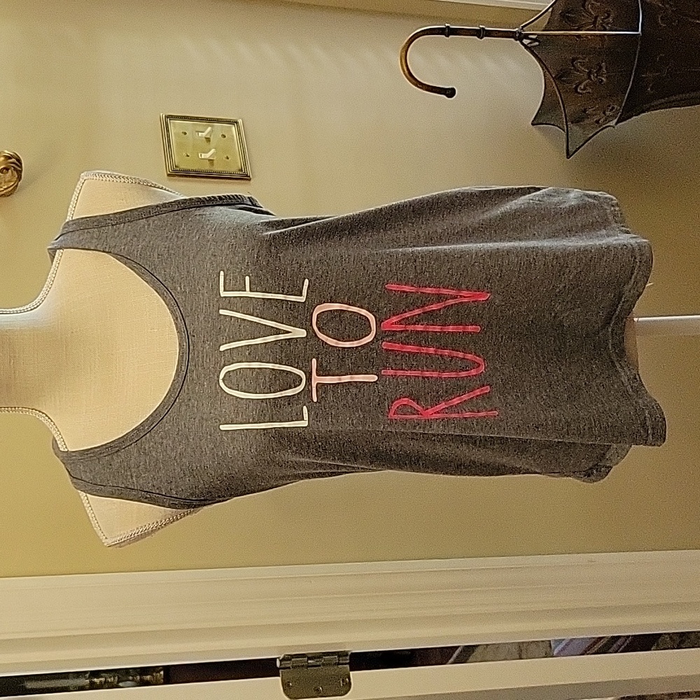 Danskin Now LOVE TO RUN loose gray tank tee shirt pink stitches lettering L EUC…